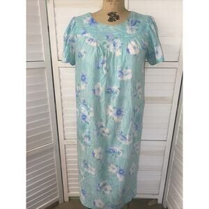 Vintage Honors Intimates Green Floral Short Sleeve Housedress Nightgown Large